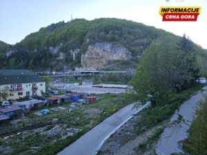 Kolašin: Plastika i korov kvare pogled