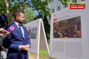 Milatović otvorio izložbu “20 godina u 20 slika”
