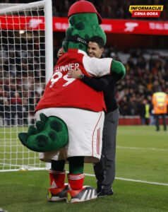 Arsenal srušio Barnli, može da bude šampion i prije posljednjeg kola
