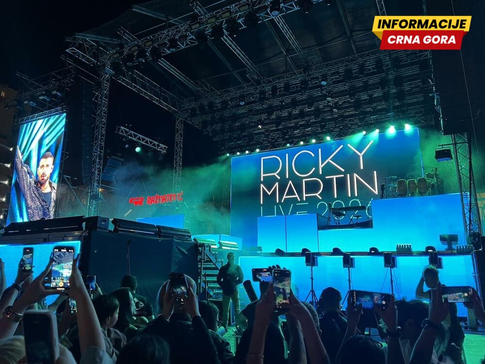 Prekinut koncert Rikija Martina, bačen suzavac