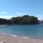 Mještani nezadovoljni: Nije im dozvoljen cjelodnevni pristup Kraljičinoj, a na Kraljevoj plaži mogu da koriste manji dio