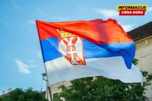 Mediji: Mladići iz Crne Gore privedeni na Kosovu jer su razvili zastavu Srbije, pušteni uz prekršajne prijave
