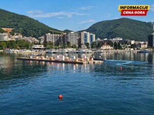 Morsko dobro dopremilo 12 pontona, 740 hiljada ulaganja u Luku Budva