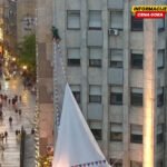 Transparent “Srbija pobeđuje” skinut sa Palate Albanija u Beogradu