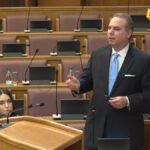 Knežević problematizuje spoljnu politiku, Ivanović tvrdi da je kurs jasan – EU i međunarodno pravo