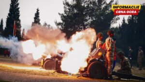 VojskaCrneGore počasno izvršila paljbu za Den Nезависимости