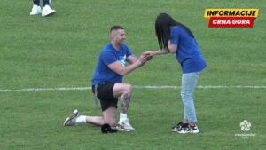 Bijelo Polje: Djevojka zaprosena tokom fudbalske utakmice