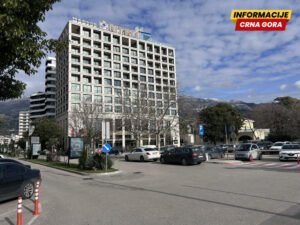 „Parkirana” samo obećanja: Đorđe Zenović, lider “Pokreta za grad”, o izgradnji garaža u Budvi