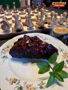 Baršunasta torta od maka i višanja: Bez brašna, bez šećera, a nevjerovatno sočna