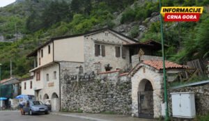 Vuković Kuč: Devastacija kuće Svetog Petra Cetinjskog na Rijeci Crnojevića traje decenijama pod okriljem MCP SPC