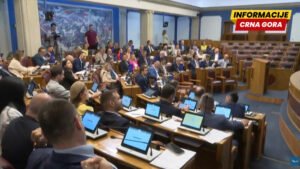 Dvostruki standardi u parlamentu: Neki zakoni prolaze "brzinom svjetlosti", drugi zaglavljeni mjesecima