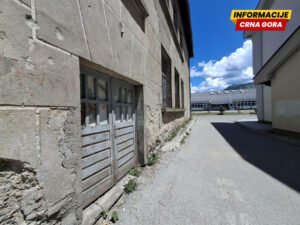 Država zaboravila „staru školu”: Zgrada u kojoj je konstituisan ZAVNO Crne Gore i Boke bez zaštite