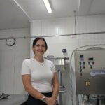 Voće u bocama za zlato na sajmovima: Kako je ideja domaćice iz porodice Joksimović prerasla u uspješan biznis
