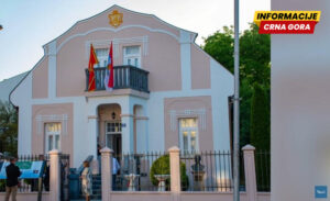 Ne stišava se politička bura: Beranska vlast odbila da skloni trobojku sa kuće Gavra Vukovića