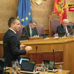 Bečić: Od sada se neće moći izdati nijedna isprava za oružje bez saglasnosti Uprave policije
