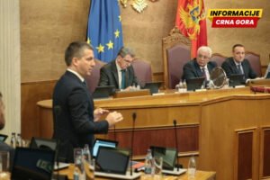 Bečić: Od sada se neće moći izdati nijedna isprava za oružje bez saglasnosti Uprave policije