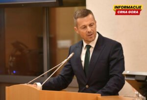 Zarađuju oko 1.400 €, ponešto kapne od poljoprivrede i rente: Šta pokazuju imovinski kartoni predsjednika opština