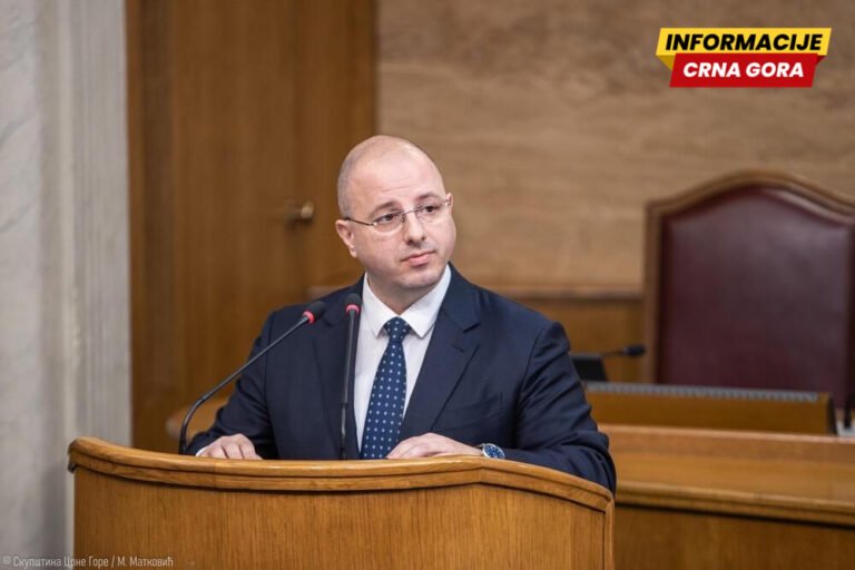Milović: Dok se baca prašina u oči građanima, u pozadini se dogovara veća i skuplja administracija