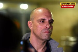 SafeJournalists: Hitno povući zabrane ulaska u Srbiju Komneniću i Marašu