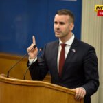Spajić: Ne može se u istu ravan stavljati novinarski pristup Komnenića i Vučićevića