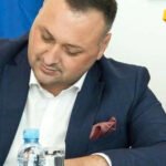 Bećoviću fotelja kod Đeke