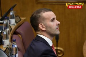 Premijer danas odgovara na pitanja poslanika, prenos uživo na TV Informacije CG od 10.30h