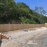 Zapečećen plažni bar na ostrvu Sveti Nikola