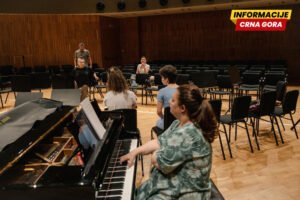 „Ostrvo“, nova muzičko-scenska priča o ljubavi, sjećanju i snazi ženskog glasa