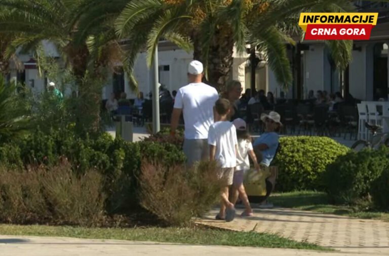 Ljeto u Tivtu osjeća se na svakom koraku: Šta turisti kažu o gradu koji ovog ljeta bilježi rast posjete?