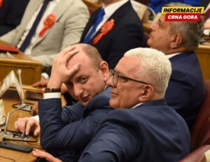 Novo vrijeme, novi odgovor, novi partneri? Šta je Mandićev “novi srpski odgovor na novo vrijeme”