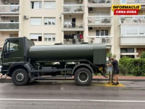 Vojska Crne Gore angažovala cisterne sa pijaćom vodom za područje opštine Kotor
