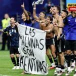 Britanska vlada zbog transparenta o Foklandskim ostrvima u rukama igrača Argentine traži istragu Fife