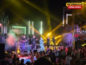 Spektakularan koncert Dina Merlina na Lovćenu