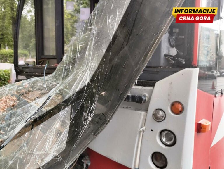 U sudaru autobusa na jugu Češke 40 povrijeđenih