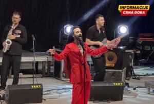 Božo Vrećo osvojio publiku na Cetinju