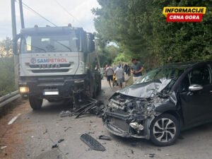 Žena teško povrijeđena u sudaru, porodica tvrdi da vozač kamiona nije alkotestiran