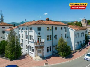 Nova fasada na staroj zgradi Opštine Tivat