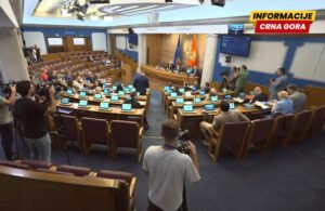 UŽIVO Spajić nije došao u Skupštinu