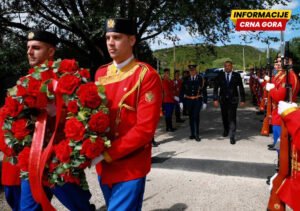 Krapović i Vuksanović položili vijenac: “Junaci Martinića uramili su vez na prsima nepobjedivost”