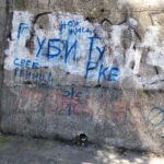 Novi uvredljivi grafiti osvanuli u Bijelom Polju: “Nož, žica, Srebrenica” i “Selite se Turci”
