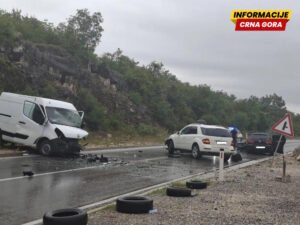 Udes kod Nikšića, povrijeđeno osam osoba