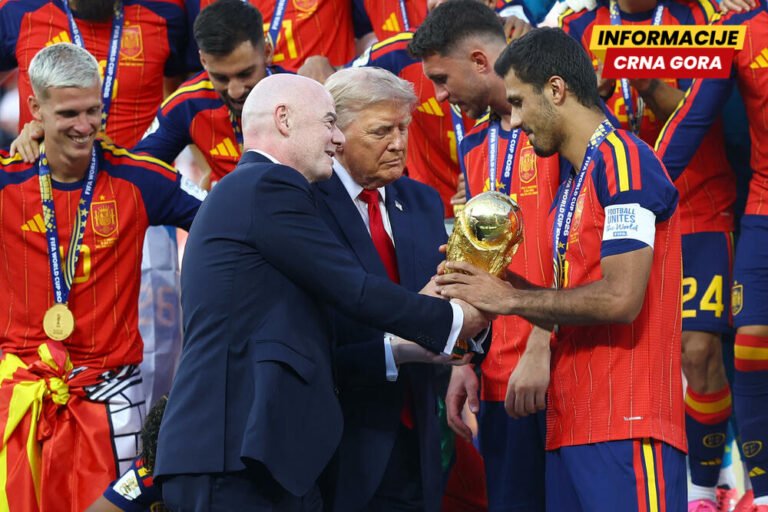 Infantino poručio kritičarima: Molite se ili gledajte utakmicu, umjesto što sijete mržnju