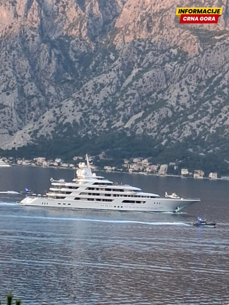 Superjahta američkog ambasadora u Italiji uplovila u Boku: Na "Boardwalku" sjutra proslava Dana nezavisnosti SAD?