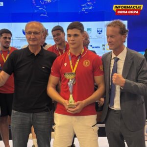 Roganoviću zlato i pehar za najborbenijeg boksera turnira u Sarajevu