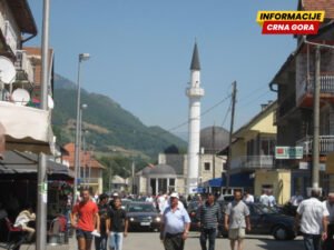 UP: Identifikovane dvije osobe koje su u Gusinju isticale simbole tzv. Velike Albanije