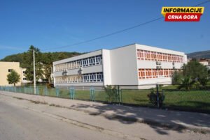 Dok je Ulcinjanki, ne brinite o ulcinjskom školstvu