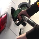 Benzin bi od utorka mogao da poskupi još dva, a dizel četiri centa: “Gorivo je kao hleb – neophodno je”
