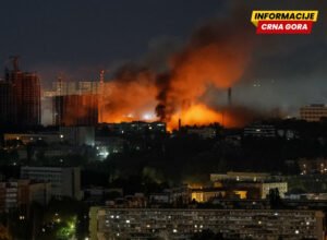 Ukrajinske vlasti: Rusija gađala Kijev raketama i dronovima, poginulo najmanje devet osoba