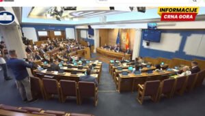 Skupštinska vrteška: Građani plaćaju više poslanika nego što ih sjedi u poslaničkim klupama