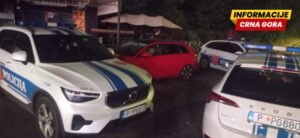 Uhapšen britanski državljanin, pokušao da podmiti policajca, pa pet sati zaključan u autu nije htio da se preda